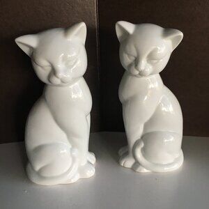 Vintage Set of 2 Ceramic White Cat Kitten Figurine Japan